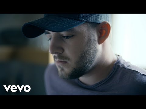 Kameron Marlowe - Giving You Up (Official Video)