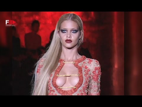 Vintage in Pills VALENTINO Haute Couture Spring 2003 - Fashion Channel