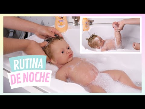 🌙🧼RUTINA de NOCHE con mi BEBÉ REBORN de SILICONA Zair *su primer baño*