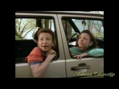 Le temes a la oscuridad - La historia de las paredes encantadas - cap completo LATINO