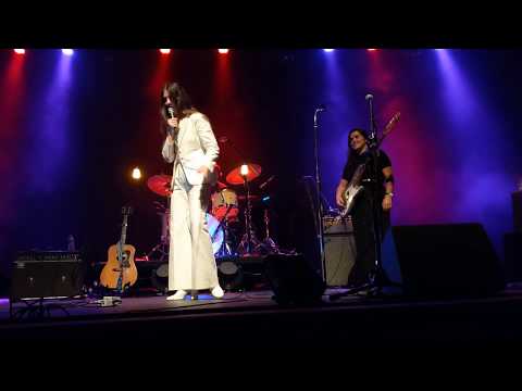 Weyes Blood sings A Whiter Shade of Pale; Chicago 9/30/2019, Thalia Hall