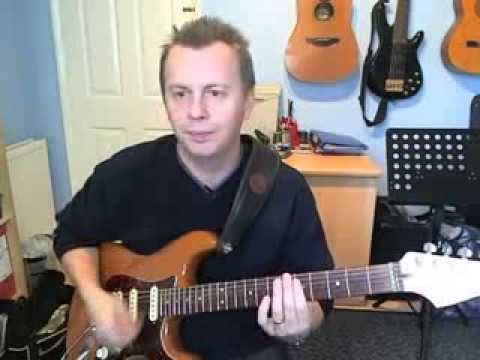 Quick Riff #9 - Le Freak - How To Play