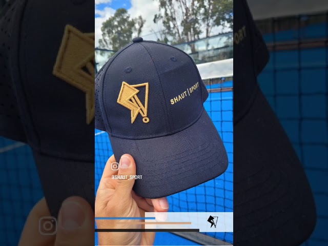 Vídeo relacionado con Gorra Bandera de España azúl Marino Regulable para Deportes cómo Golf, Padel, Tenis etc o para Vestir en el día a día, algodón