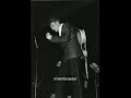 Johnny Hallyday - Bien trop timide (+ Paroles) (yanjerdu26)