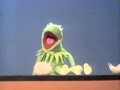 Classic Sesame Street Kermit Counts Eggs