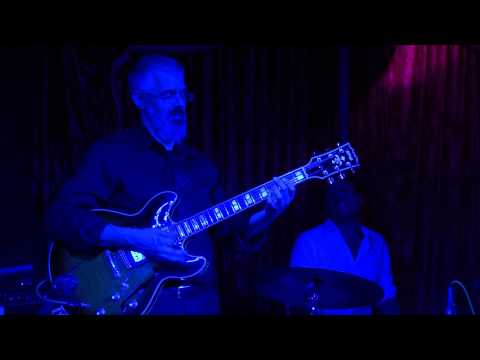 Mob Peppers featuring Pee Wee Ellis - Blue Bell Peppers