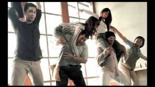 Download lagu Kratingdaeng TVC 2007 - 'CHART' mp3
