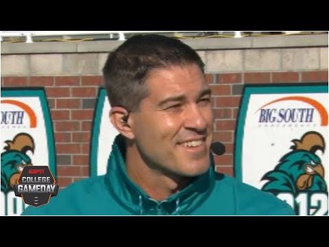 大學生的生活方式是怎樣的呢？ (Jamey Chadwell on how Coastal Carolina has prepared to face the BYU Cougars | College GameDay)