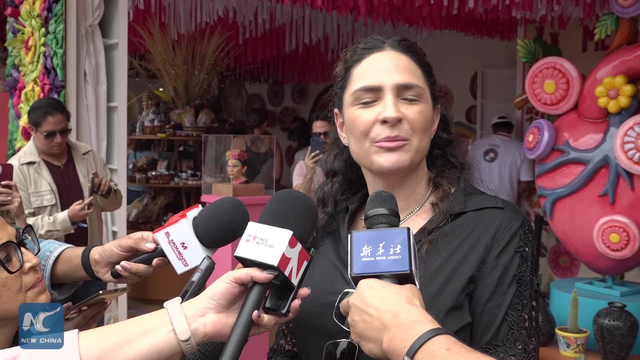 Gran ambiente se vive en la Aldea Global en Ciudad de México con motivo de la Copa Mundial de Fútbol