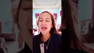 Download lagu bunga mawar merah suatu tanda cinta ❤😘 #tiktok #hiburan mp3 Download lagu bunga mawar merah suatu tanda cinta ❤😘 #tiktok #hiburan mp3