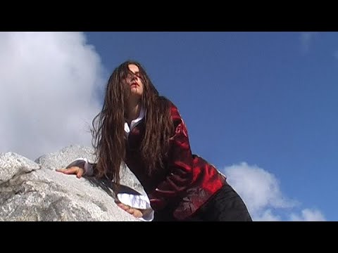 Rebecka Reinhard - A Pick (Official Video)