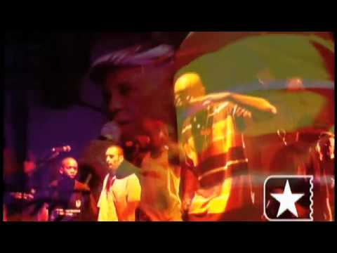 Racionais MC's interpretam "1 por amor, 2 por dinheiro" - Arquivo Radar Showlivre 2003