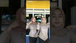 Download lagu [TIKTOKSMK]sragam pramuka rok licin||#smk mp3