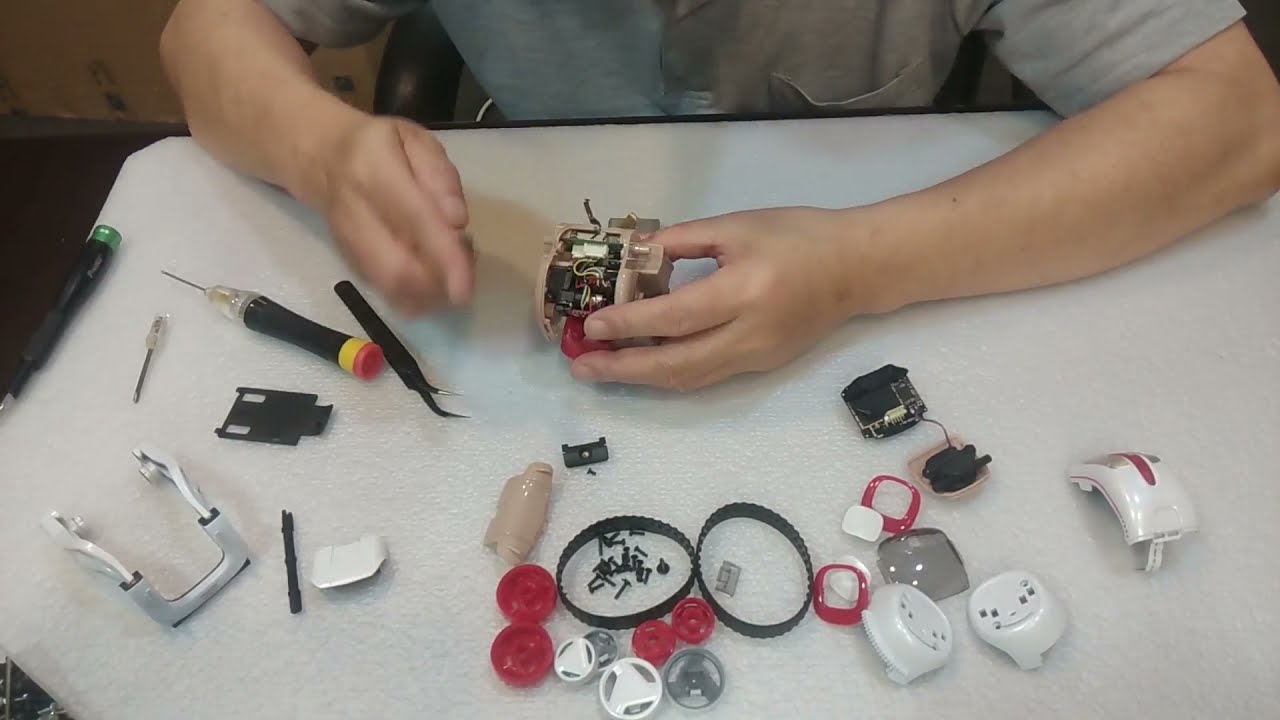 Cozmo 2.0 Prototype Assembly