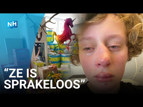 Stapels met post voor in elkaar geslagen Frédérique (14)