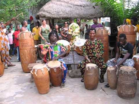 Royal Drumming at Ekome Tours