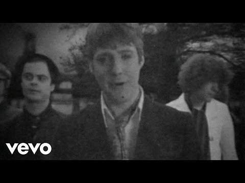 Kaiser Chiefs - I Predict A Riot (New Lighter Version)