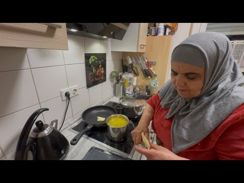 أمي والطبخ الإيطالي😜 الموت ديال الضحك 