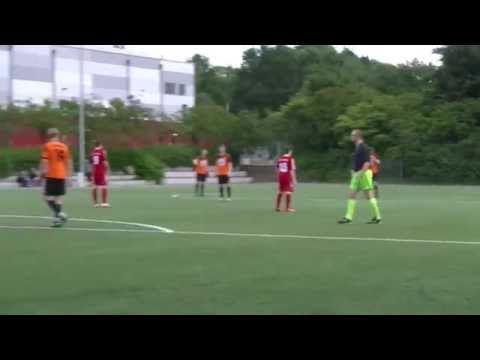 Übertriebener Freistoß von Hasan Mike (1. FC Quickborn) | ELBKICK.TV