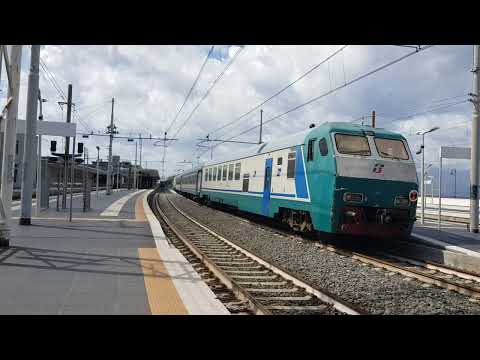 Treno Regionale+Locomotore E464.042 Regionale 5560 Reggio di Calabria Centrale-Cosenza