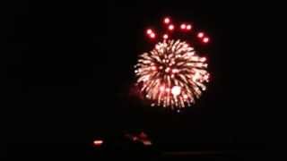 preview picture of video 'Batavia Illinois Fireworks - July 4th 2013'