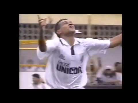Muller Luis Antonio (Santos) - 11/10/1997 - Santos 3x2 Guarani - 2 gols