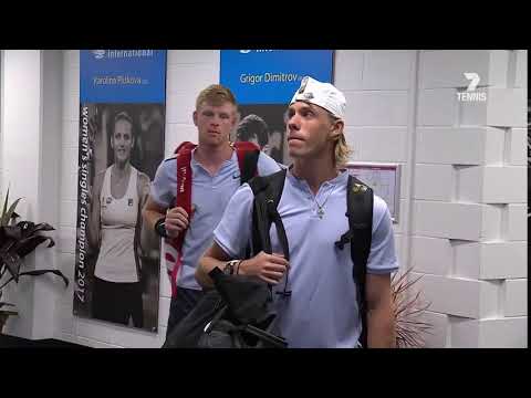 Lo speaker pronuncia in modo esilarante "Shapovalov"