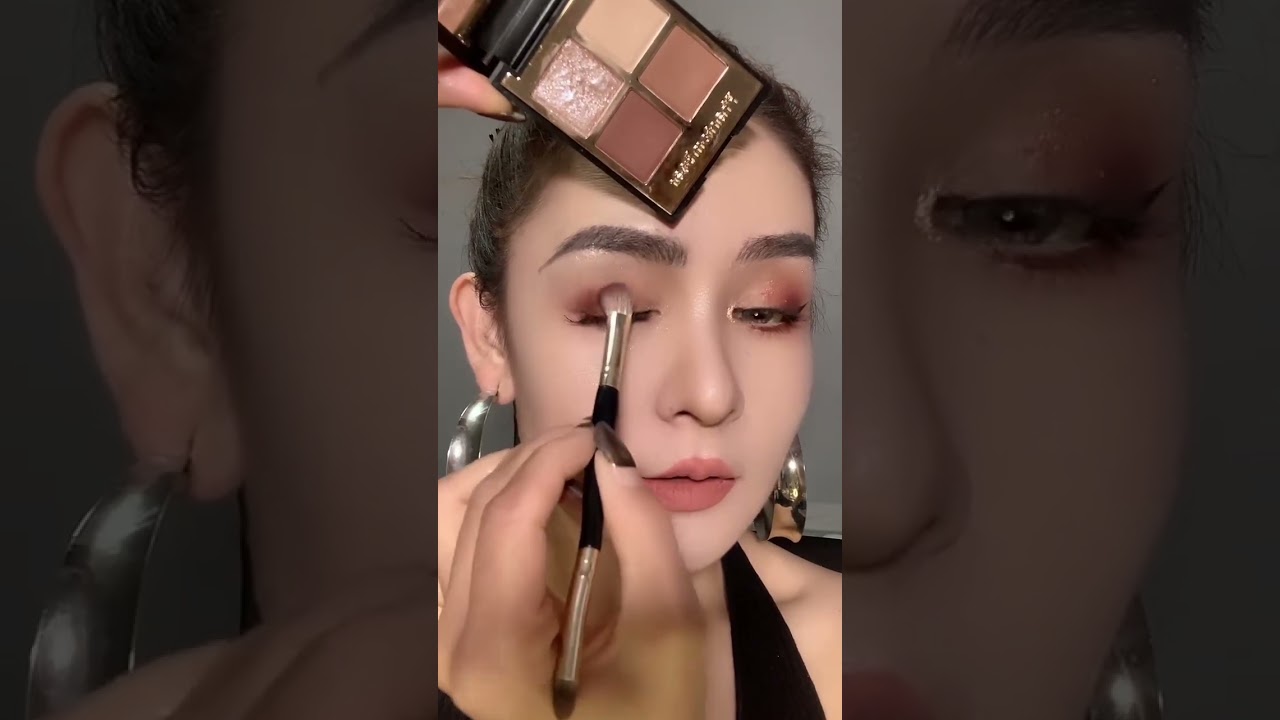 Easy eye makeup #makeup #beauty #tutorial #shorts