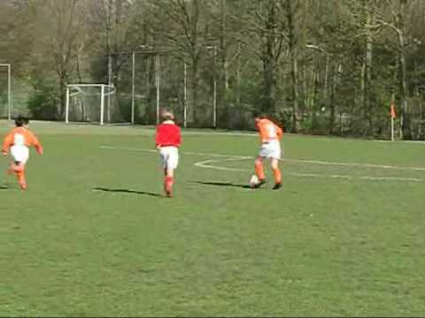 Oranje Wit F3 Kampioen voorjaar 2010 Deel 1.wmv