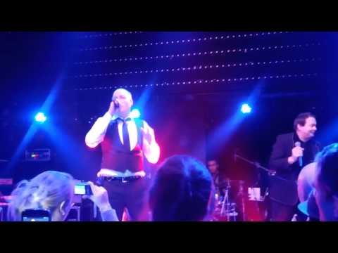 Lange Frans & The Lau - Zing een liedje voor me