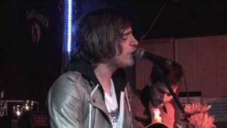 Kids In Glass Houses - Sunshine - acoustic &amp; live - Rock Radio Video
