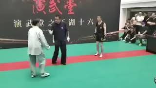 [問卦] 馬保國和泰森的比賽，哪個比較好看 ?