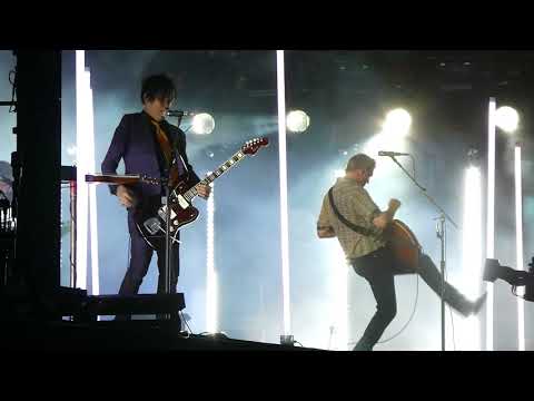 download lagu mp3 mp4 Qotsa Finsbury Park, download lagu Qotsa Finsbury Park gratis, unduh video klip Download Qotsa Finsbury Park Mp3 dan Mp4 Music Gratis