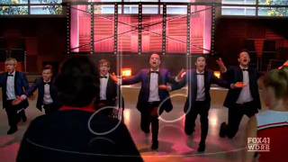 Glee - Stop! In The Name Of Love / Free Your Mind (with lyrics)