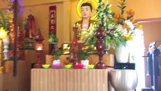 preview picture of video 'Ban khánh tiết Đình Thần xã Sơn Hoà đến thăm chùa và thắp hương Phật.'