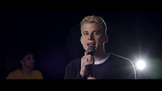 Videoklip Sebastian - Spolu jedním hlasem LIVE (Bestseller, Toulavá, Náš svět) s textom piesne