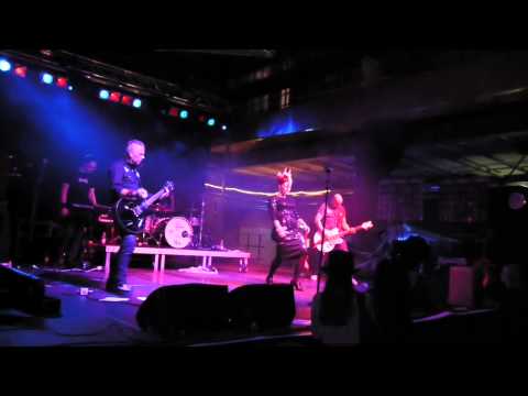 DarkDriveClinic - Mercury Head (live WGT 2012)