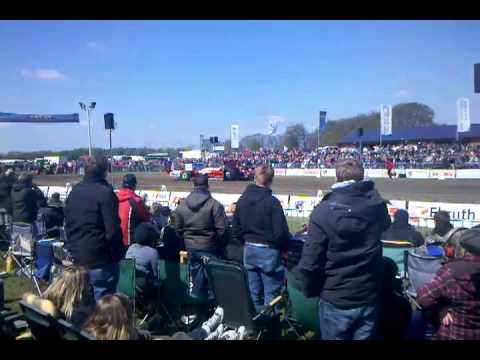Auftakt der Deutschen Tractorpulling Meisterschaft der DTTO in Füchtorf 28.04.2013