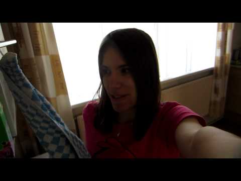 Shoe in the tree (YTO 232 | Day 381 - 22/04/2012)