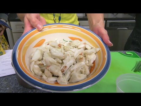 download lagu mp3 mp4 Jumbo Lump Crab Cocktail, download lagu Jumbo Lump Crab Cocktail gratis, unduh video klip Jumbo Lump Crab Cocktail