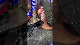 1円パチンコする母　海物語の魚群待ち
