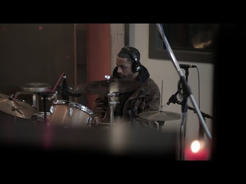 Ryan Leslie - "Falling Hard" In-Studio