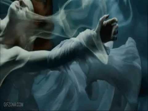 Volelo se dvoje mladih u gradiću malenom...Mira Peić