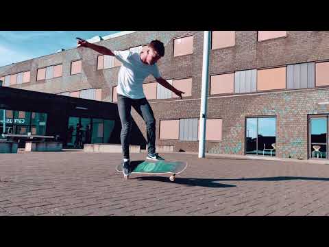 Longboard Freestyle & Dance // Tom Bos