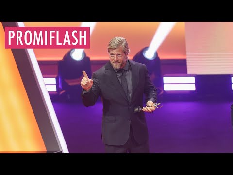 Video Thumbnail: "Schlag den Star": Henning Baum trifft Bergretter-Liebling