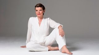 Karrin Allyson - Many A New Day (snippet)