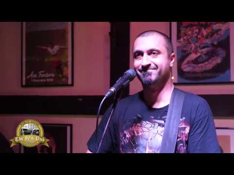 Gili Barbu - Strunga (cover) - The 80`s Pub LIVE
