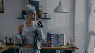 Video zu 'Baby G' ansehen