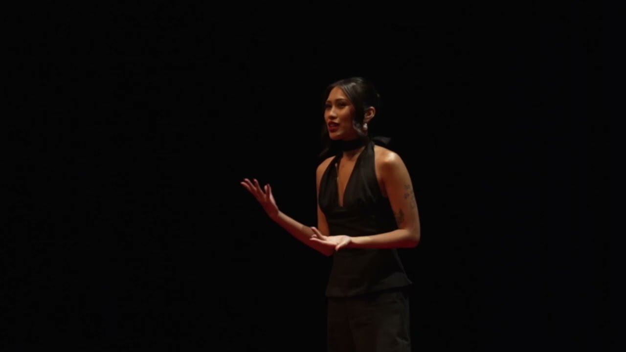 Democratizing the beauty industry through social media | Belle Rodolfo | TEDxUPV Women