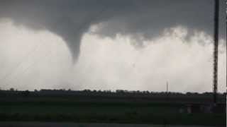preview picture of video 'Salina, KS tornadoes on April 14, 2012'